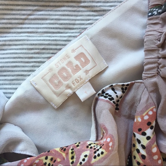 🍋SOLD🍋Stone Cold Fox Kini Crop - Picture 4 of 6